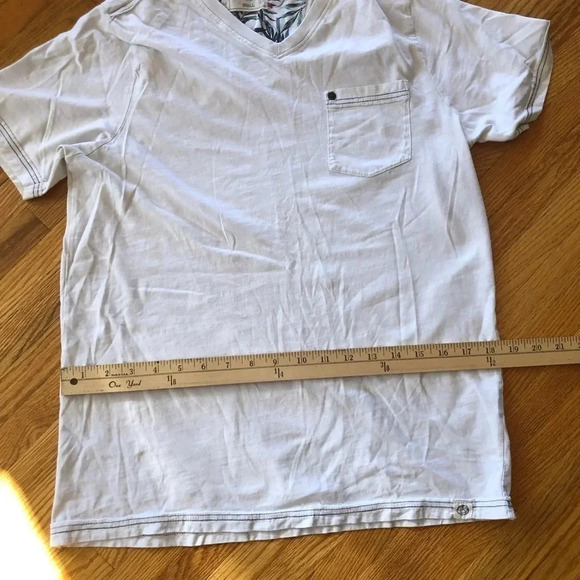 Free planet white tee - Picture 3 of 4